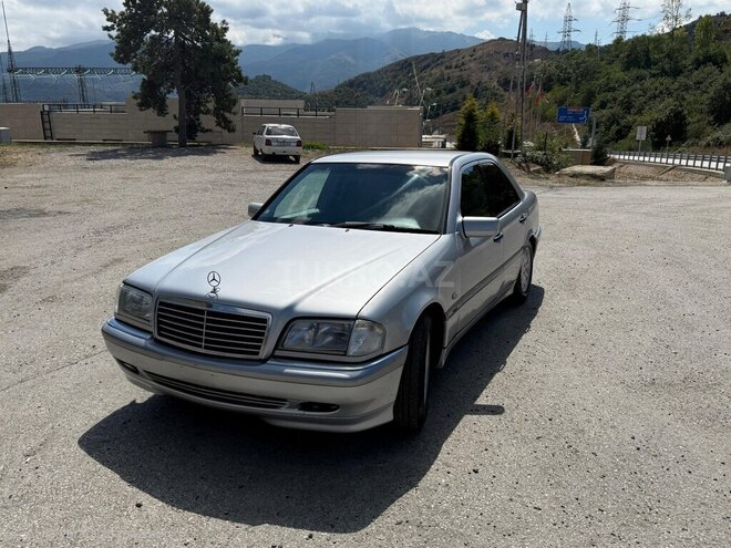 Mercedes C 200 2000, 224,000 km - 2.0 л - Ağcabədi