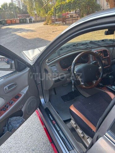 Hyundai Sonata 2004, 575,000 km - 2.0 л - Bakı