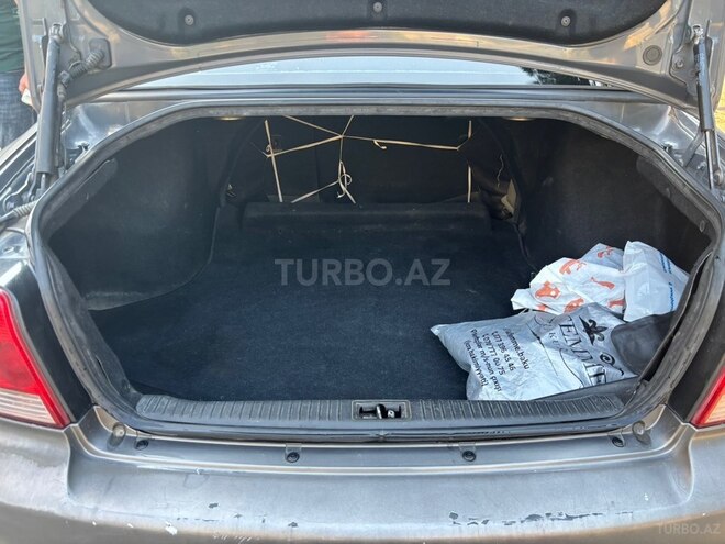Hyundai Sonata 2004, 575,000 km - 2.0 л - Bakı
