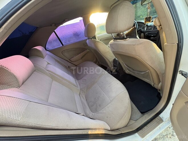 Nissan Sunny 2007, 235,000 km - 1.6 л - Bakı