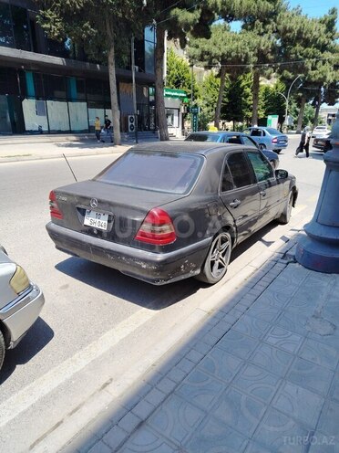 Mercedes C 200 1996, 476,000 km - 2.0 l - Xudat
