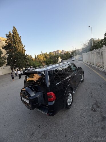 Mitsubishi Pajero 2011, 228,000 km - 3.5 l - Bakı