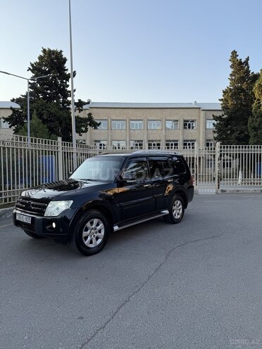 Mitsubishi Pajero 2011, 228,000 km - 3.5 l - Bakı