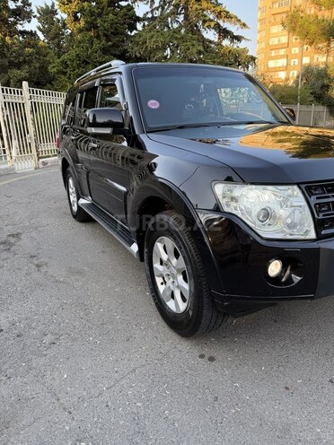 Mitsubishi Pajero 2011, 228,000 km - 3.5 l - Bakı