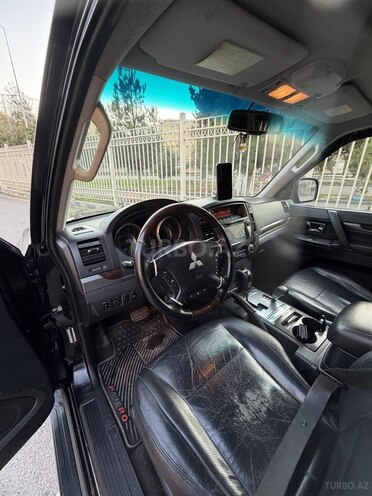 Mitsubishi Pajero 2011, 228,000 km - 3.5 l - Bakı