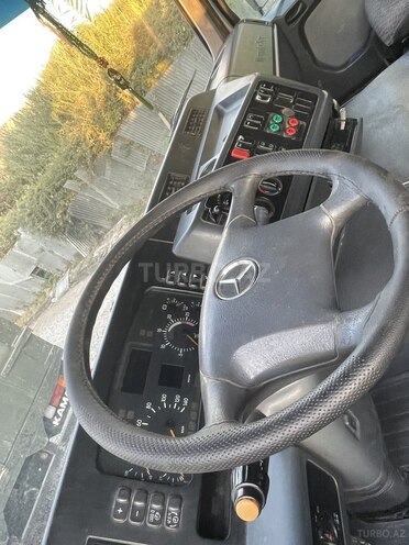 Mercedes  2000, 131,700 km - 12.0 l - Göyçay