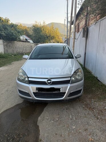 Opel Astra 2005, 240,000 km - 1.4 l - Balakən