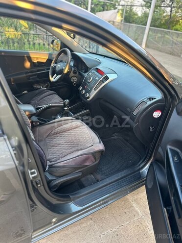 Kia  2011, 372,000 km - 1.6 l - Hacıqabul