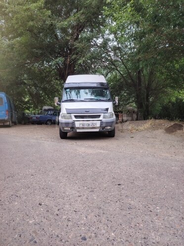 Ford Transit 2003, 496,235 km - 2.4 л - Tovuz