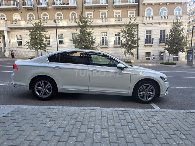 Volkswagen Passat 2021, 103,000 km - 1.4 л - Bakı