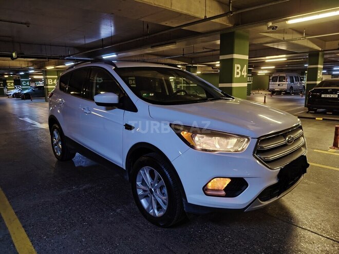 Ford Escape 2018, 142,000 km - 1.5 l - Bakı