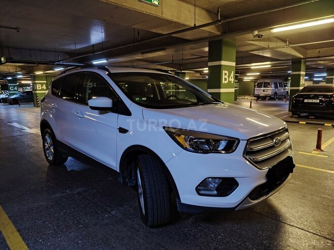 Ford Escape 2018, 142,000 km - 1.5 l - Bakı