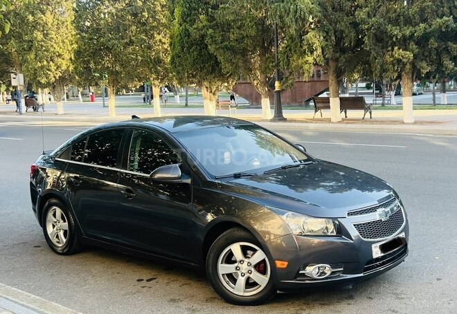 Chevrolet Cruze 2013, 300,000 km - 1.4 l - Sumqayıt