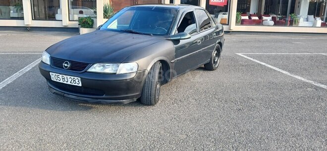 Opel Vectra 1996, 380,200 km - 1.8 l - Qazax