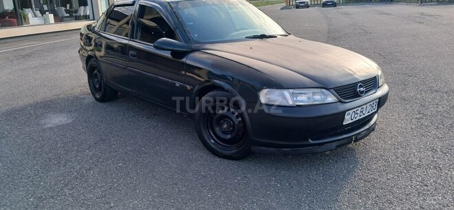 Opel Vectra 1996, 380,200 km - 1.8 l - Qazax