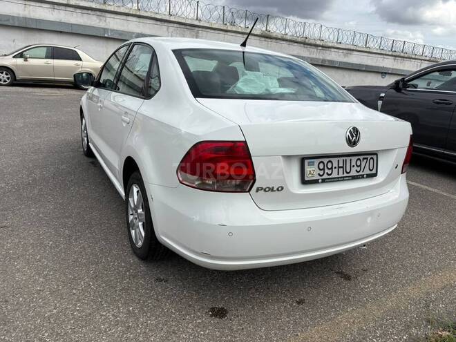 Volkswagen Polo 2013, 170,000 km - 1.6 l - Bakı