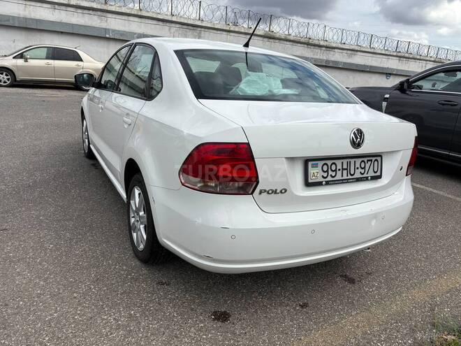 Volkswagen Polo 2013, 170,000 km - 1.6 l - Bakı