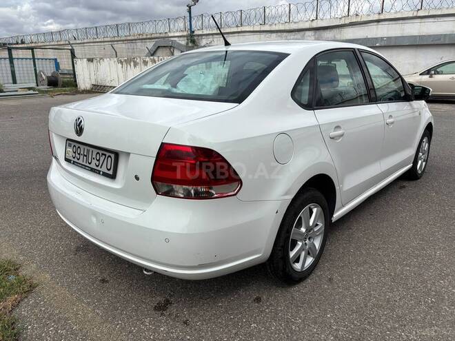 Volkswagen Polo 2013, 170,000 km - 1.6 l - Bakı