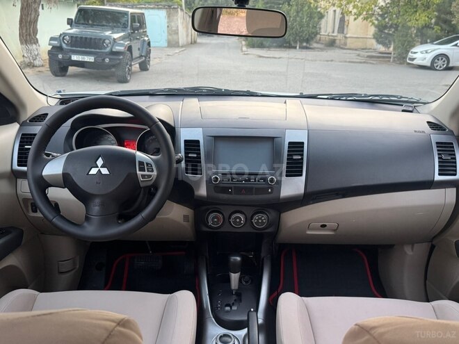 Mitsubishi Outlander 2008, 212,200 km - 2.4 l - Bakı