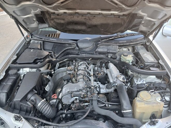 Mercedes E 220 1999, 652,132 km - 2.2 l - Bakı