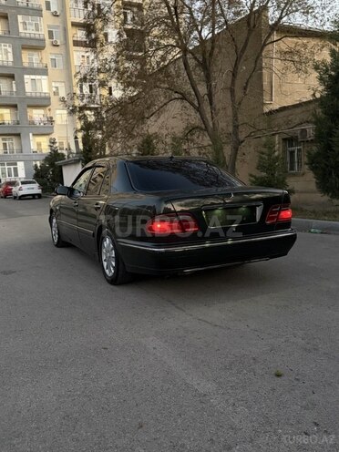 Mercedes E 240 1998, 377,843 km - 2.4 l - Sumqayıt