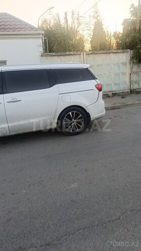 Kia Carnival 2019, 280,000 km - 2.2 л - Bakı