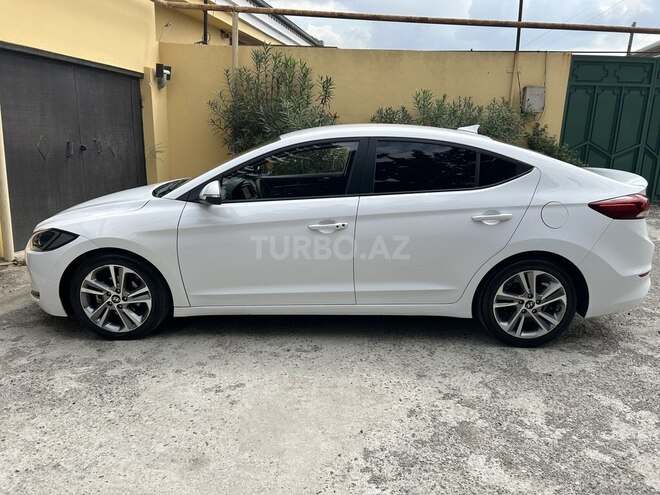 Hyundai Elantra 2018, 160,000 km - 1.6 l - Bakı