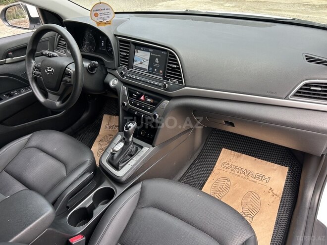 Hyundai Elantra 2018, 160,000 km - 1.6 l - Bakı