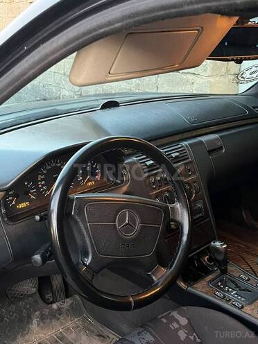 Mercedes E 230 1996, 406,346 km - 2.3 l - Bakı