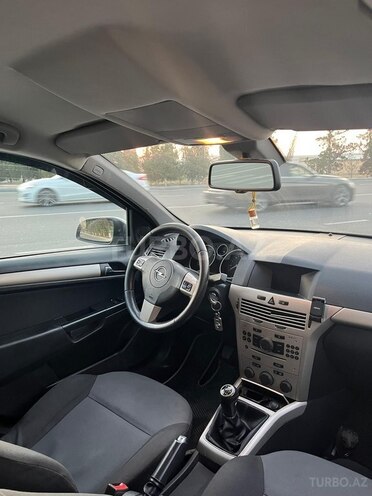 Opel Astra 2008, 240,000 km - 1.7 л - Şirvan