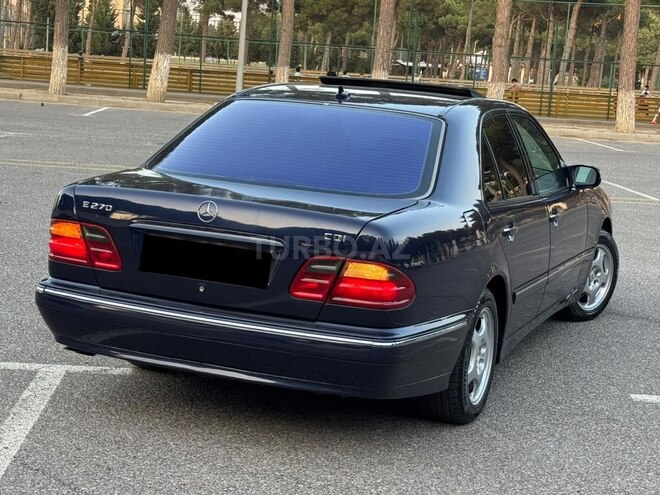 Mercedes E 270 2000, 317,000 km - 2.7 l - Sumqayıt