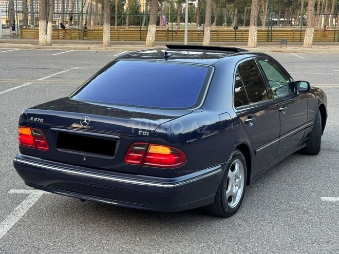 Mercedes E 270 2000, 317,000 km - 2.7 l - Sumqayıt