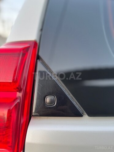 Toyota Land Cruiser Prado 2010, 175,300 km - 2.7 l - Gəncə