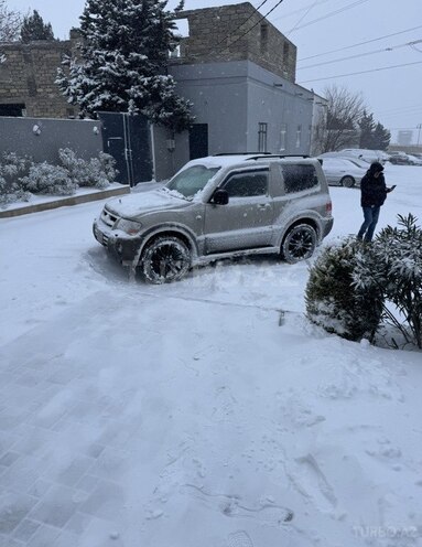 Mitsubishi Pajero 2006, 313,000 km - 3.0 l - Bakı