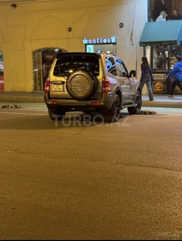 Mitsubishi Pajero 2006, 313,000 km - 3.0 l - Bakı