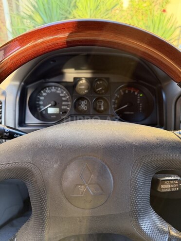Mitsubishi Pajero 2006, 313,000 km - 3.0 l - Bakı