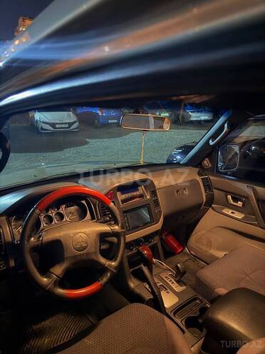 Mitsubishi Pajero 2006, 313,000 km - 3.0 l - Bakı