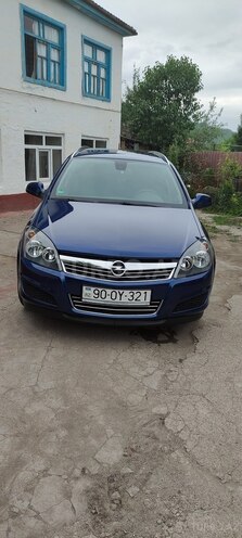 Opel Astra 2010, 201,000 km - 1.4 l - Qusar