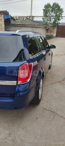 Opel Astra 2010, 201,000 km - 1.4 l - Qusar