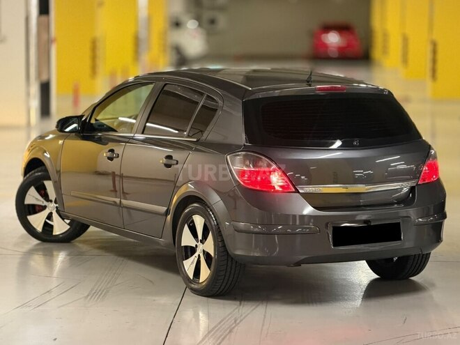 Opel Astra 2009, 272,000 km - 1.4 l - Gəncə