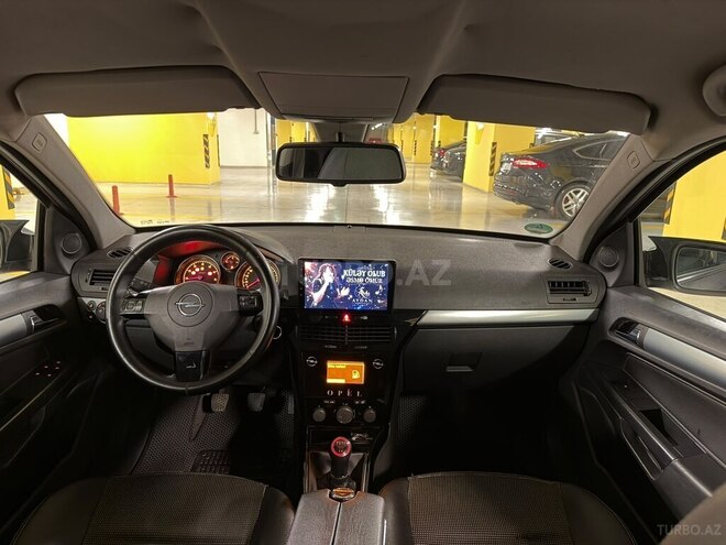 Opel Astra 2009, 272,000 km - 1.4 l - Gəncə