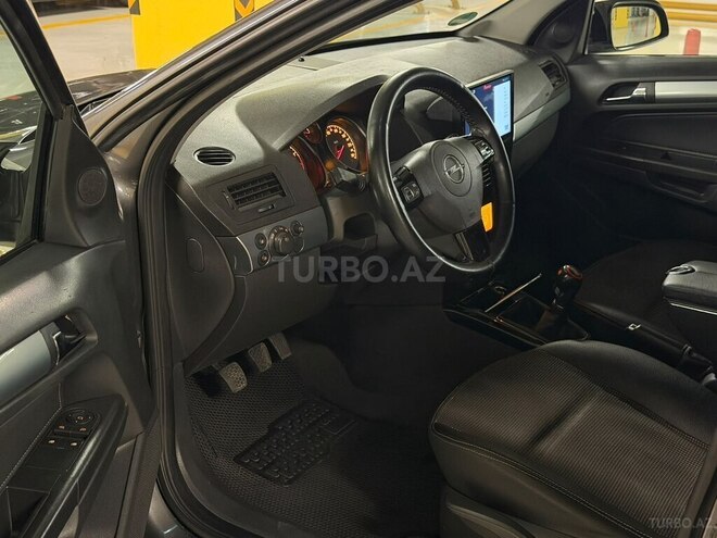 Opel Astra 2009, 272,000 km - 1.4 l - Gəncə