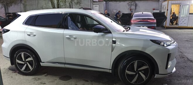 Changan Qiyuan Q05 2025, 8,000 km - 1.5 л - Bakı
