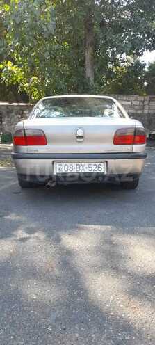 Opel Omega 1996, 300,000 km - 2.0 l - Qax