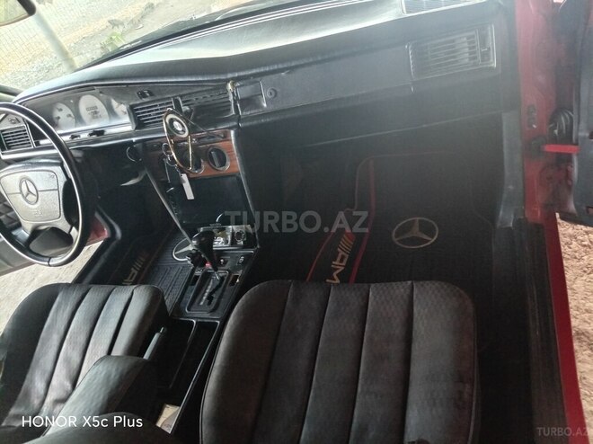 Mercedes 190 1993, 220,000 km - 2.0 л - Zərdab