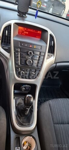 Opel Astra 2011, 222,000 km - 1.4 l - Bakı