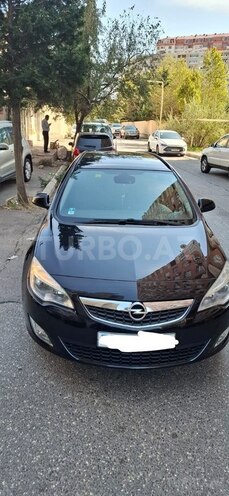 Opel Astra 2011, 222,000 km - 1.4 l - Bakı