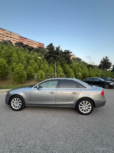 Audi A4 2009, 212,000 km - 2.0 л - Bakı
