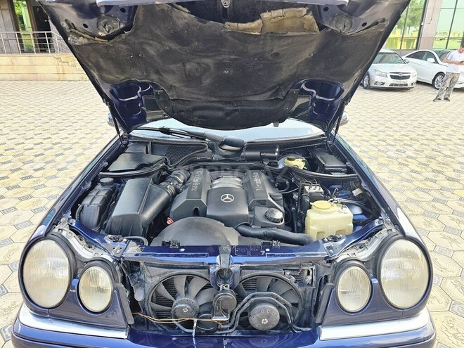 Mercedes E 240 1998, 495,000 km - 2.4 l - Gəncə