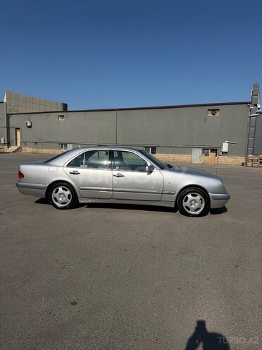 Mercedes E 240 1998, 323,251 km - 2.4 л - Bakı